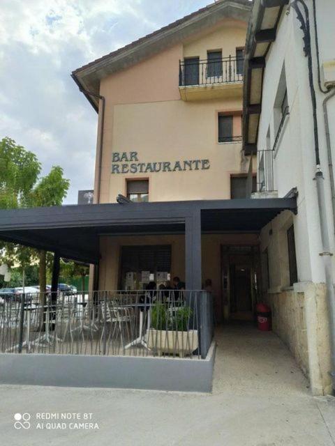 Hostal Restaurante Ibaisek Zudaire Ngoại thất bức ảnh